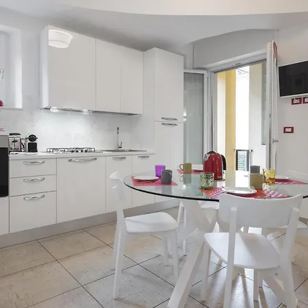 דירה Flats4rent Orazio ורונה