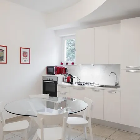 Flats4rent Orazio דירה *